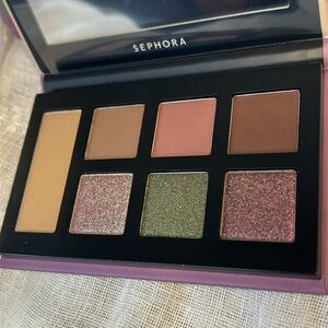 NWT Sephora destinations eyeshadow pallet